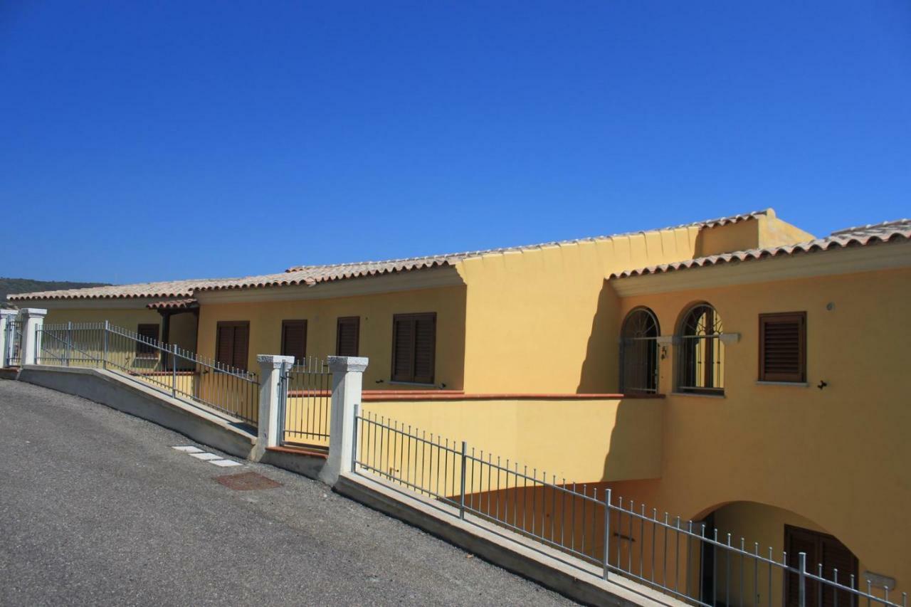 Seaview Apt Solita Budoni Villa Екстериор снимка